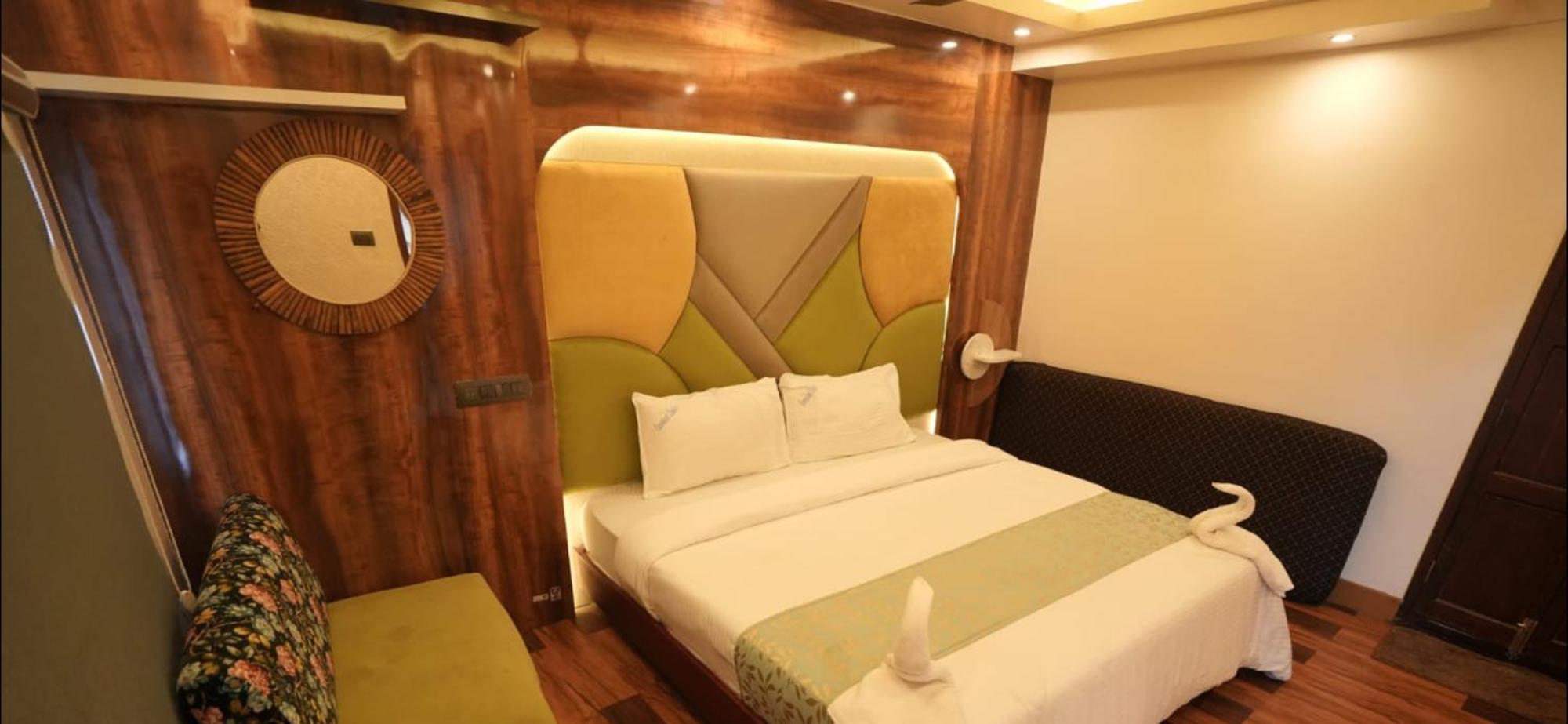 Victoria Houseboats Hotell Alappuzha Exteriör bild
