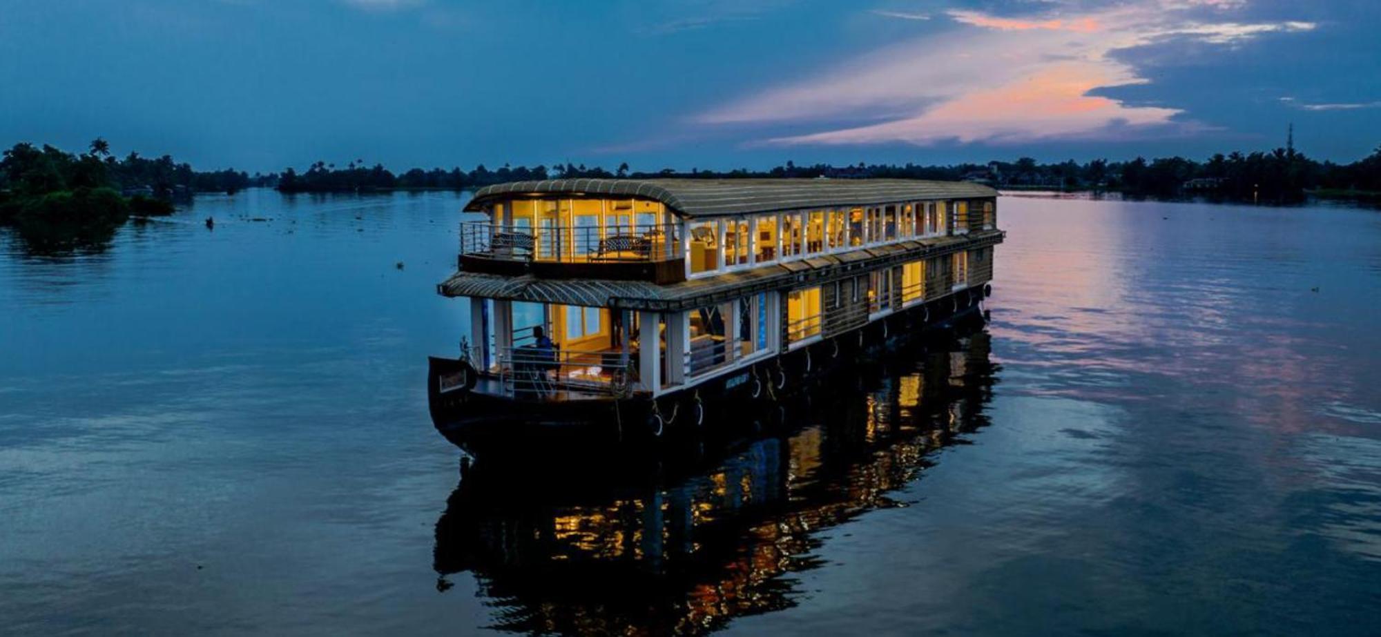 Victoria Houseboats Hotell Alappuzha Exteriör bild